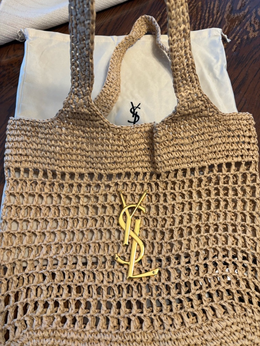 Icare Tan Crochet Tote with Gold Y S L Emblem beach bag NWOT - Picture 2 of 4